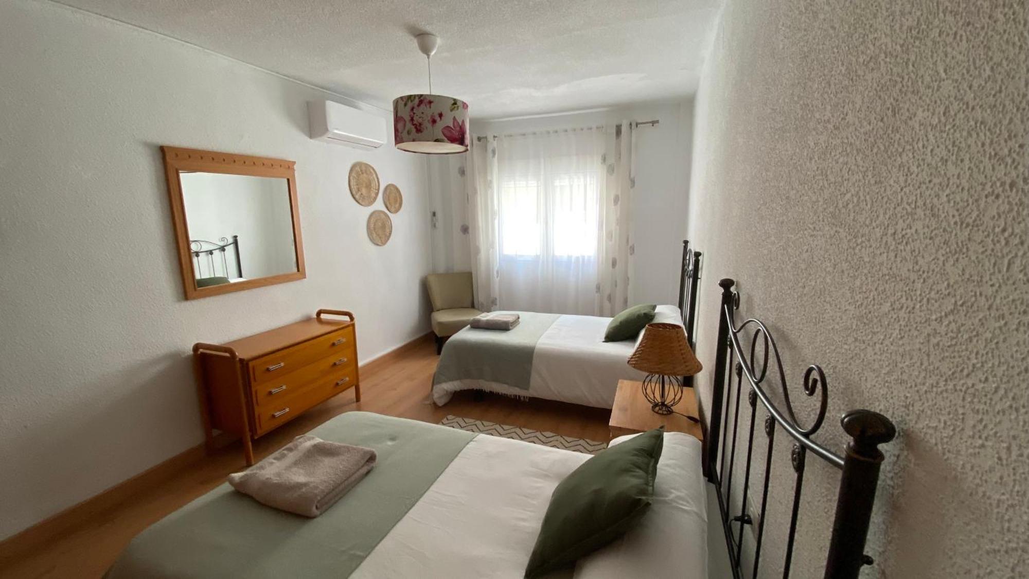 Casa De 5 Habitaciones Hasta 9 Plazas, La Casilla En Durcal, Granada Exterior foto